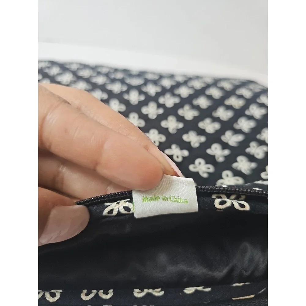 Vera Bradley Padded Black White Floral Computer Laptop‎ Sleeve Bag